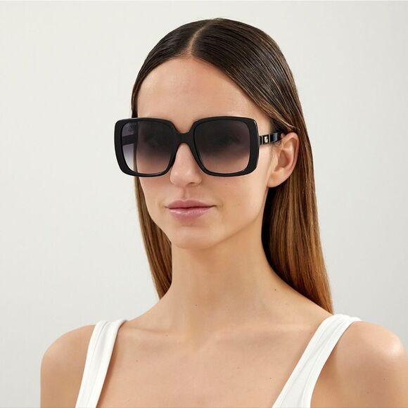 Gucci Accessories - Gucci Black Sunglasses